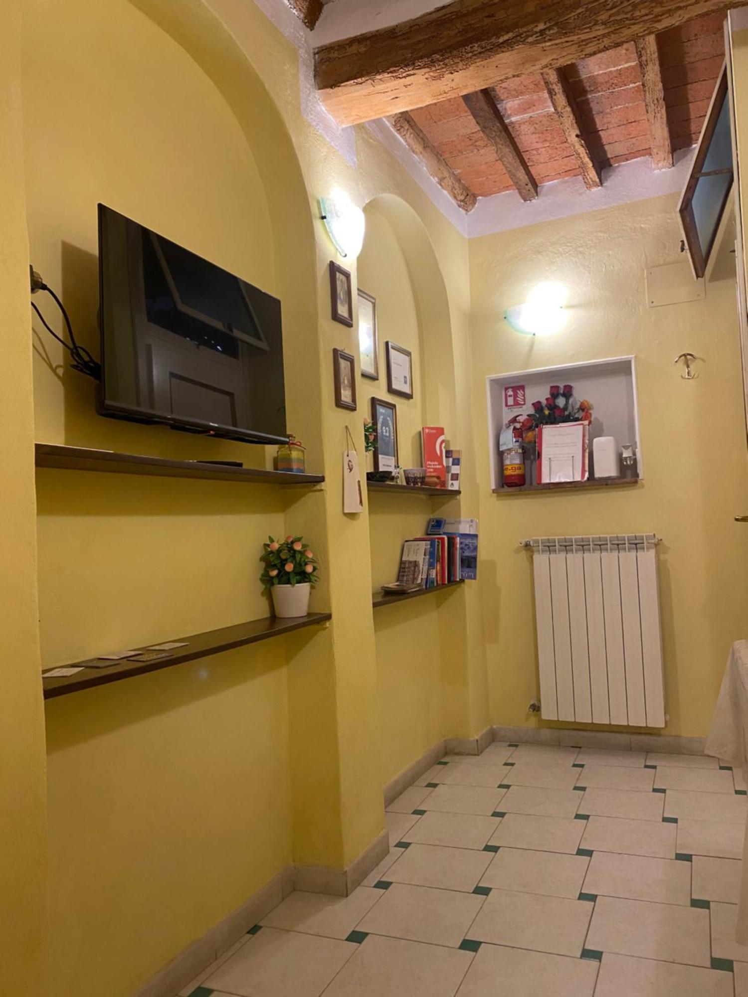 Gaia'S Apartment Пистоя Екстериор снимка